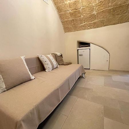 La Piccola Sanremo - Room & Coffee - Monopoli Buitenkant foto